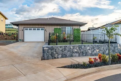 156 Tam Yau Pl #9C, Makawao, HI 96768