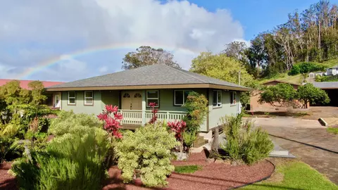 2835 Kaupakalua Rd, Haiku, HI 96708