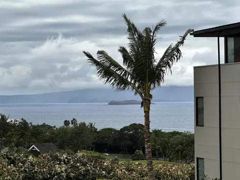 52 Kai Malu Pl #102, Kihei, HI 96753