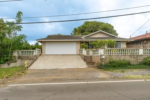 52 E Waiko Rd, Wailuku, HI 96793