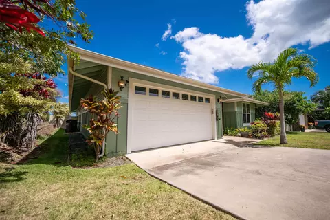 36 Nohoana Pl, Wailuku, HI 96793
