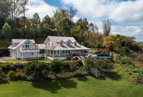 1630 Olinda Rd, Makawao, HI 96768