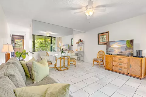 3601 Lower Honoapiilani Rd #213, Lahaina, HI 96761