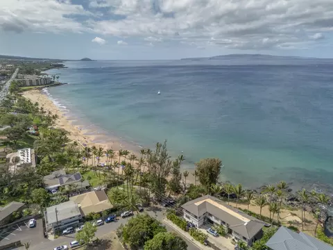 2136 Konou Pl #206, Kihei, HI 96753