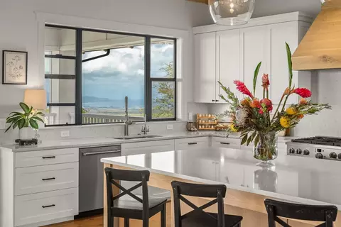 62 Opalipali Pl, Kula, HI 96790