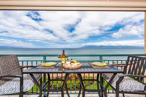 3765 Lower Honoapiilani Rd #207, Lahaina, HI 96761