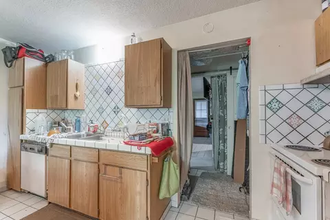 Kitchen - 899 Kokomo Rd, Haiku, HI 96708 photo 2 of 3