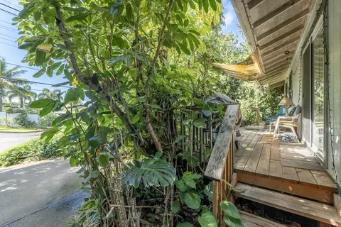 899 Kokomo Rd, Haiku, HI 96708
