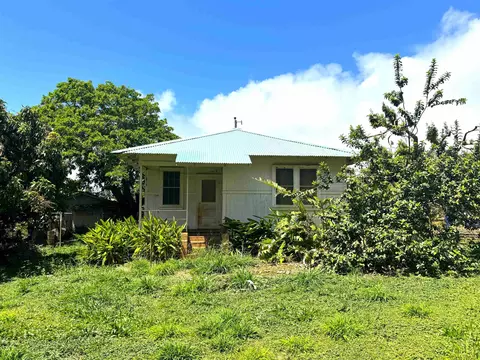 846 Leomele St, Hoolehua, HI 96729