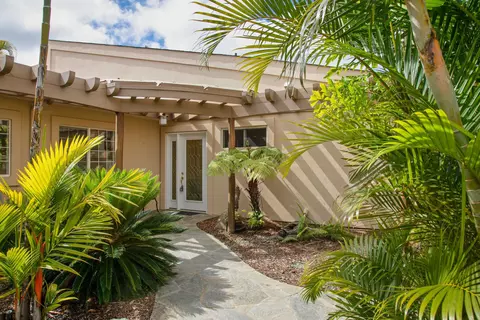 Exterior - 60 Ka Dr, Kula, HI 96790 photo 2 of 9