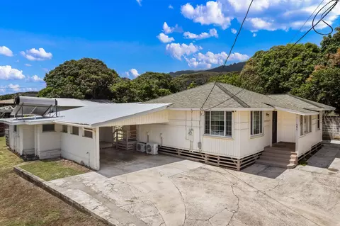 451 Lauone Pl, Wailuku, HI 96793