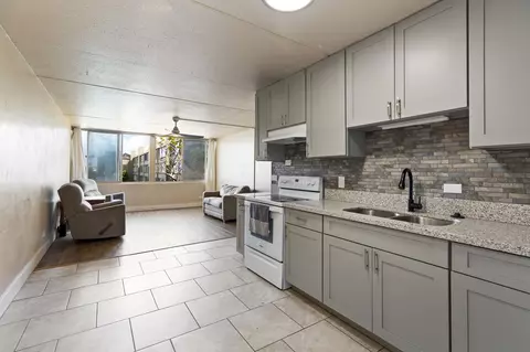 111 Kahului Beach Rd #D325, Kahului, HI 96732