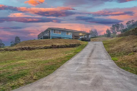 96 Pueo Dr, Kula, HI 96790