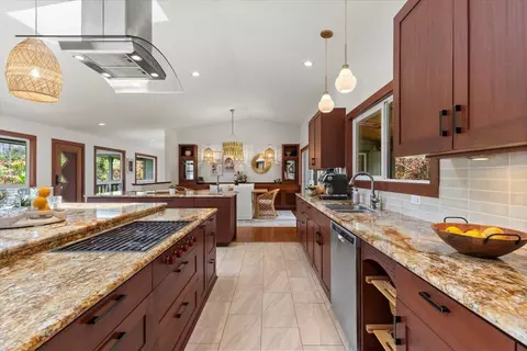 Kitchen - 60 Koolau Rd, Haiku, HI 96708 photo 4 of 6