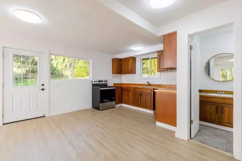 Kitchen - 60 Koolau Rd, Haiku, HI 96708 photo 6 of 6