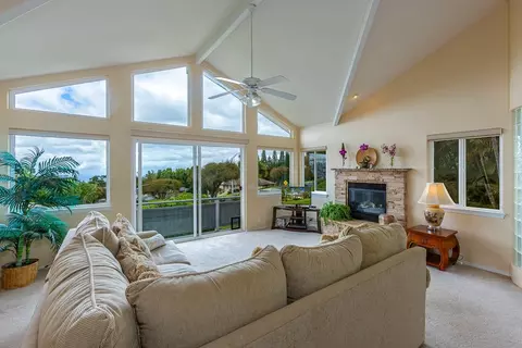 Living - 9 Paliuli Pl, Kula, HI 96790 photo 1 of 6