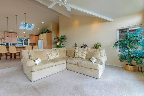 Living - 9 Paliuli Pl, Kula, HI 96790 photo 4 of 6