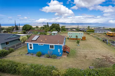 284 Alalani St, Makawao, HI 96768