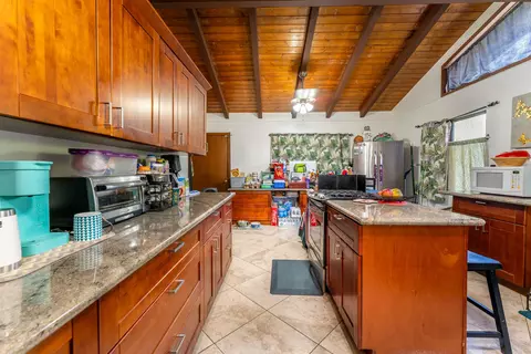 2895 Hana Hwy, Haiku, HI 96708