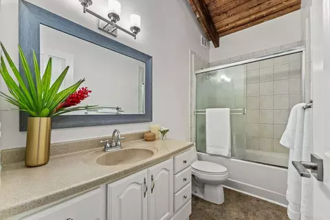 Bath - 100 Waipalani Rd, Haiku, HI 96708 photo 1 of 4