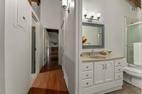 Entry Way - 100 Waipalani Rd, Haiku, HI 96708 photo 1 of 2