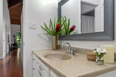 Bath - 100 Waipalani Rd, Haiku, HI 96708 photo 2 of 4