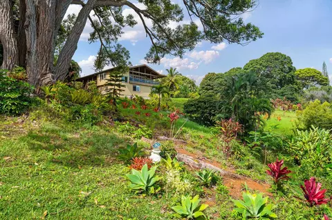 3969 Lepo St, Haiku, HI 96708