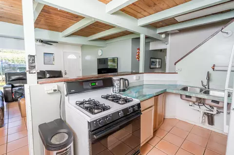 465 Kekoanui Pl, Haiku, HI 96708 photo 6
