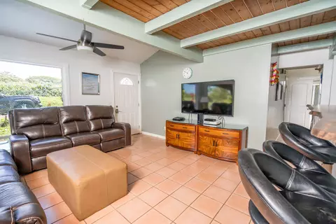 465 Kekoanui Pl, Haiku, HI 96708 photo 3