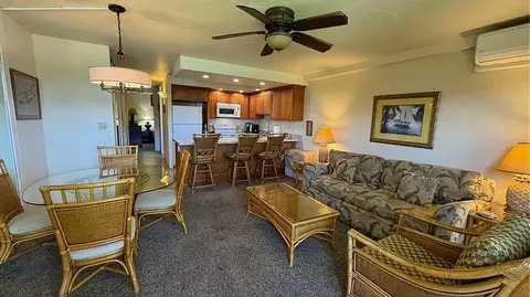 Living - 3543 Lower Honoapiilani Rd #E-307, Lahaina, HI 96761 photo 3 of 4