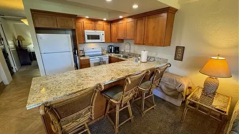 Kitchen - 3543 Lower Honoapiilani Rd #E-307, Lahaina, HI 96761 photo 1 of 2