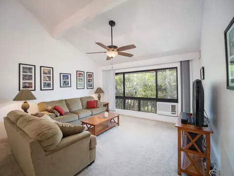 15 Kulanihakoi St #16G, Kihei, HI 96753
