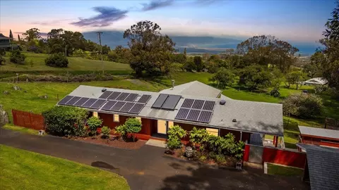 1465 Olinda Rd, Makawao, HI 96768