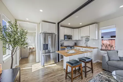 2759 Baldwin Ave #7 F B, Makawao, HI 96768