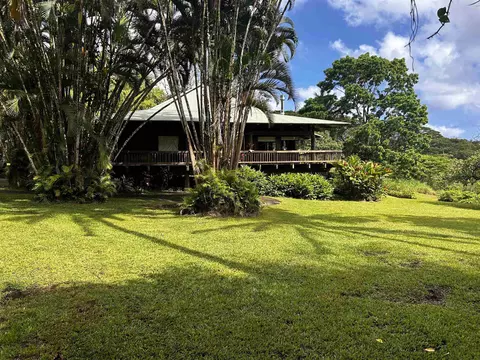 2885 Hana Hwy, Hana, HI 96713