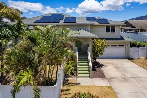 68 W Makahakaha Loop, Wailuku, HI 96793