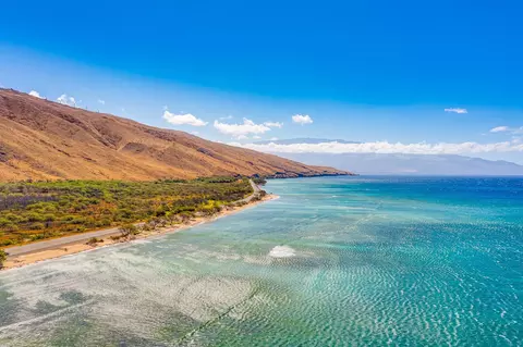 pohaku aeko st UNIT B, Lahaina, HI 96761