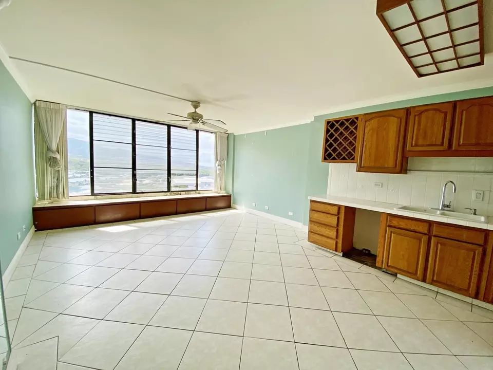 Living - 493 Pio Dr #403, Wailuku, HI 96793 photo 4 of 4