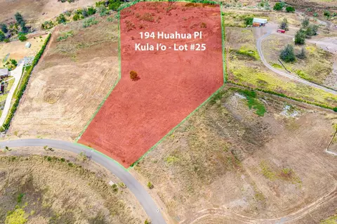 194 Huahua St #25, Kula, HI 96790