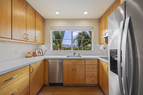 Kitchen - 18 Kai Makani Loop #E203, Kihei, HI 96753 photo 4 of 7