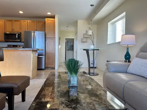 112 Walaka St #305, Kihei, HI 96753
