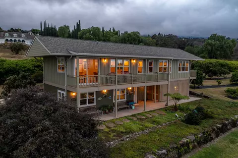 143 Pulehu Rd, Kula, HI 96790