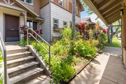 647 Meakanu Ln #504, Wailuku, HI 96793