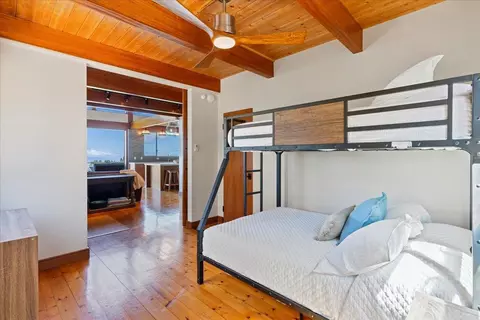 Bedroom - 320 Lower Kimo Dr, Kula, HI 96790 photo 2 of 6