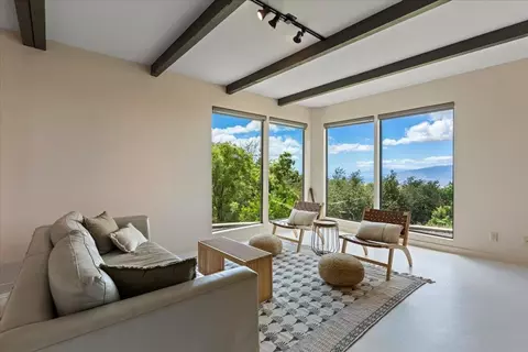 Living - 320 Lower Kimo Dr, Kula, HI 96790 photo 5 of 6