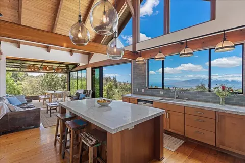 Kitchen - 320 Lower Kimo Dr, Kula, HI 96790 photo 1 of 5