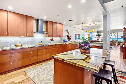 4299 Lower Honoapiilani Rd #324, Lahaina, HI 96761