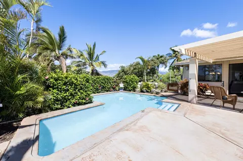 250 Wainohia St, Kihei, HI 96753