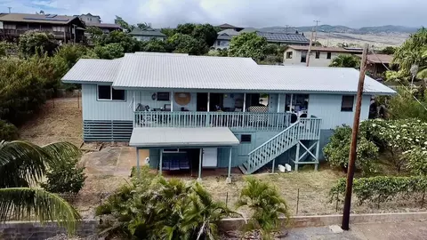 37 Aahi St, Kaunakakai, HI 96748