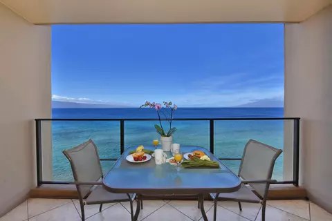 110 Kaanapali Shores Pl #913, Lahaina, HI 96761